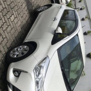 TOYOTA VITZ 2018