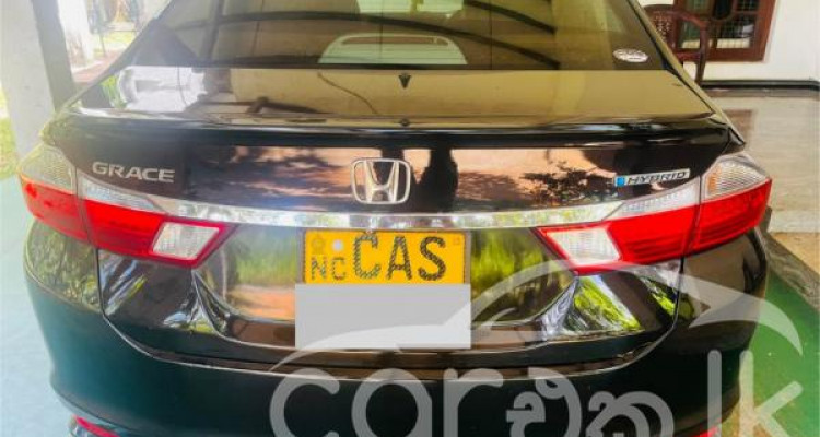 HONDA GRACE 2015