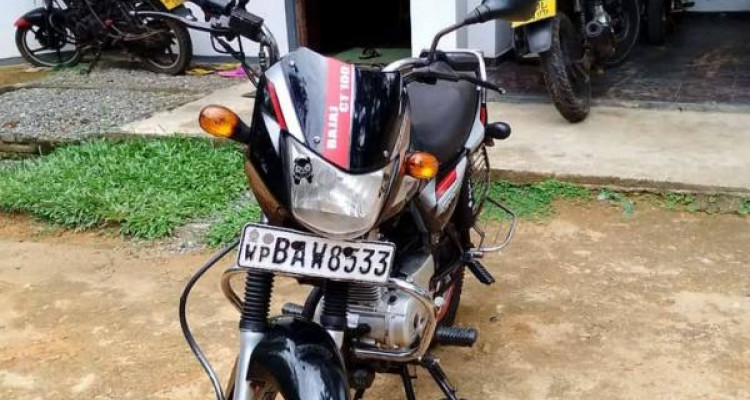 BAJAJ CT100 2013