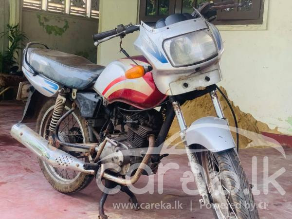 TVS VICTOR 2004