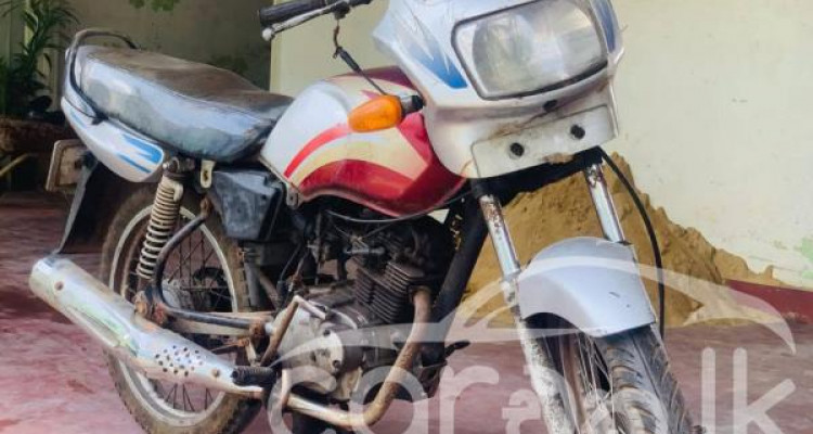 TVS VICTOR 2004