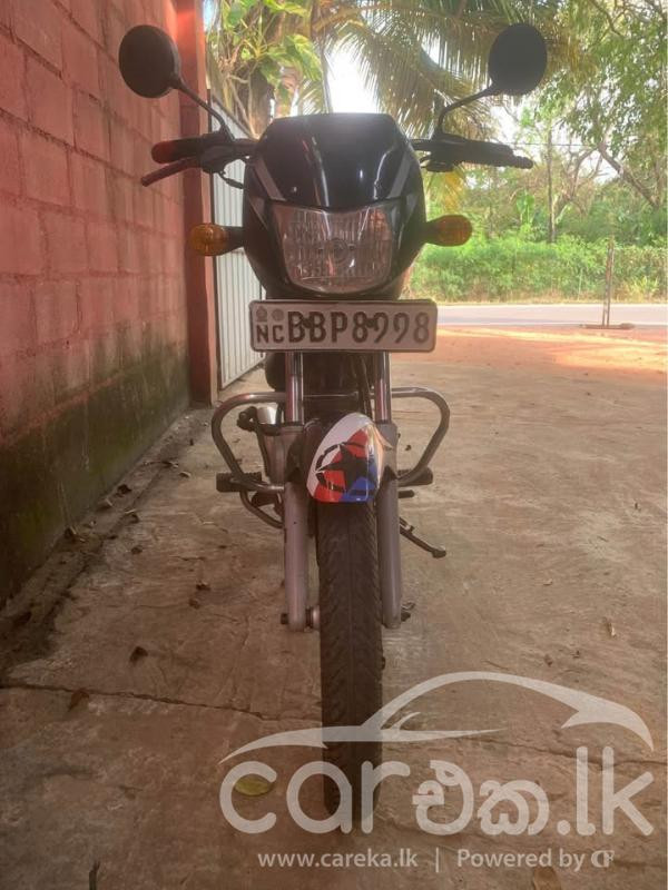 BAJAJ CT100 2014
