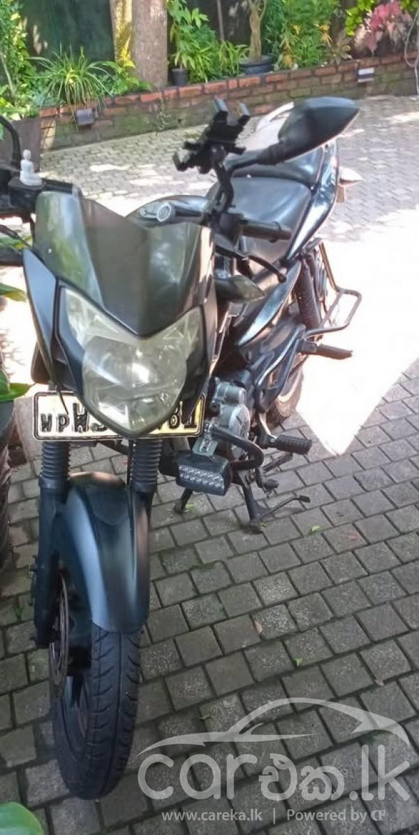 BAJAJ PULSAR 135 2011