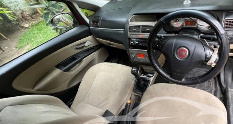 FIAT LINEA 2011