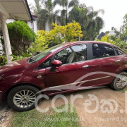 FIAT LINEA 2011