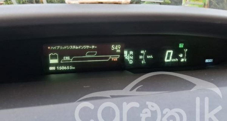 TOYOTA PRIUS 2011