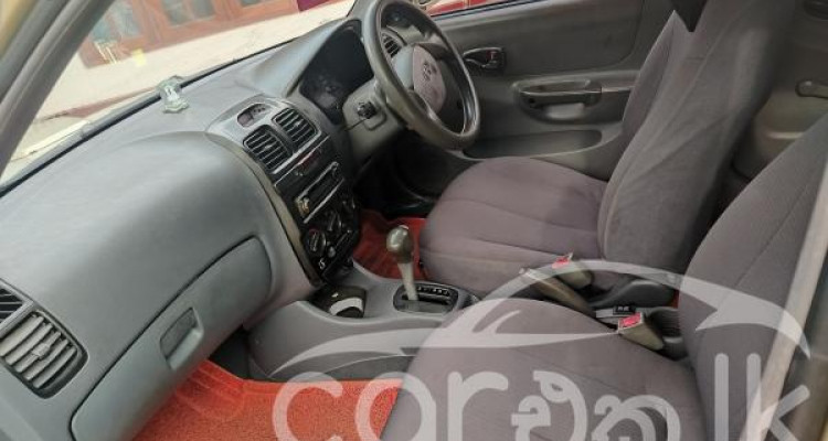 HYUNDAI ACCENT 2001