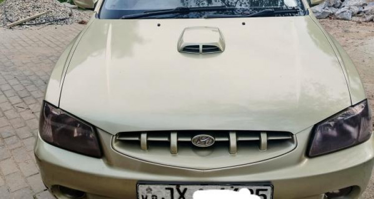 HYUNDAI ACCENT 2001