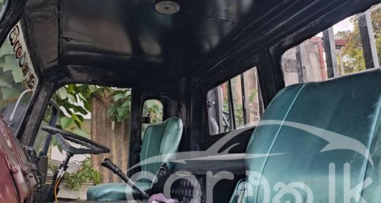 LANKA ASHOK LEYLAND 10 WHEEL CONTAINER 1995