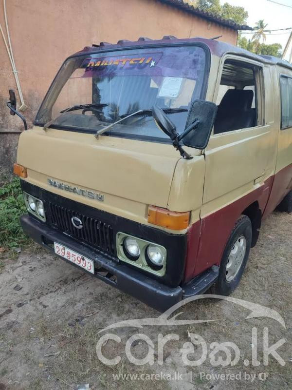 DAIHATSU DELTA 1982