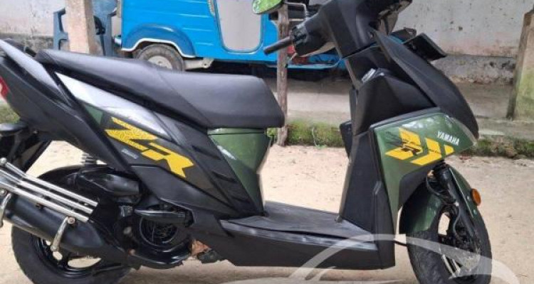 YAMAHA ZR 2018