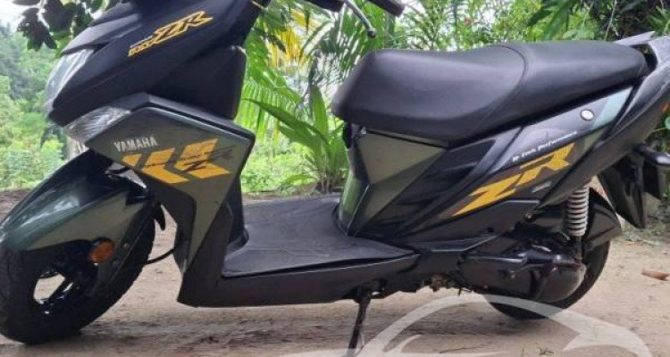 YAMAHA ZR 2018