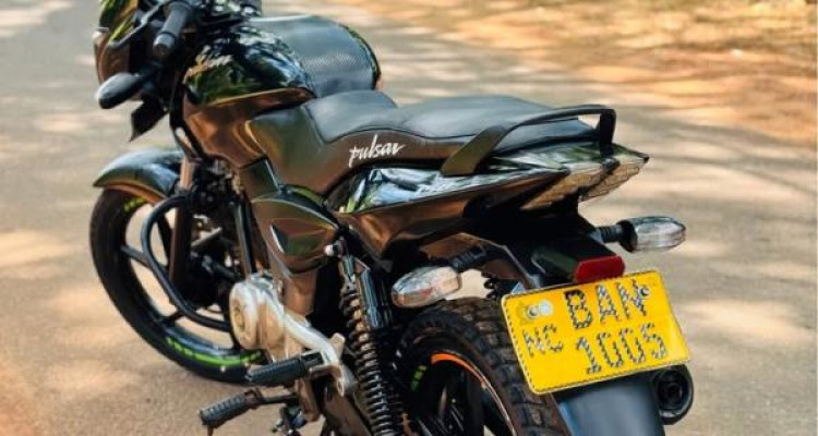 BAJAJ PULSAR 150 2013