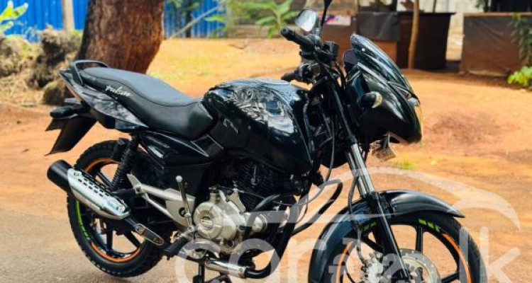 BAJAJ PULSAR 150 2013