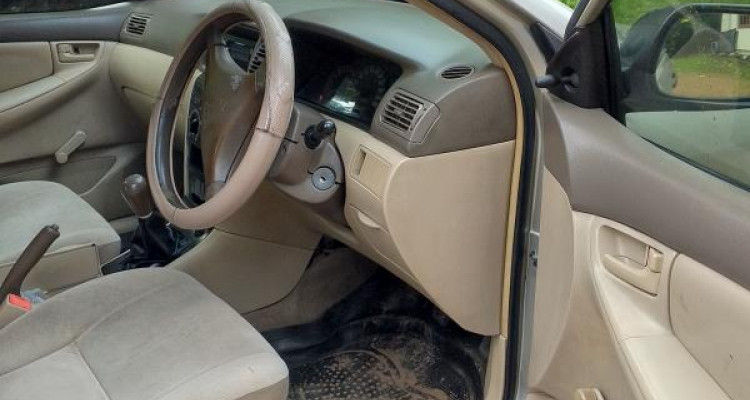 TOYOTA COROLLA 121 2003