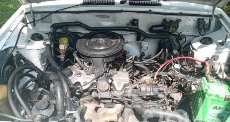 NISSAN TRAD SUNNY 1989