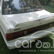 NISSAN TRAD SUNNY 1989