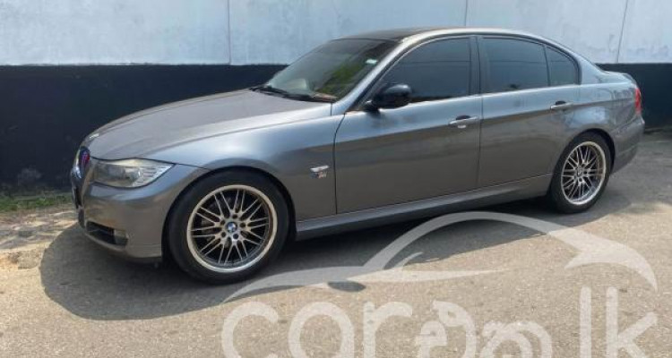BMW 320i 2010