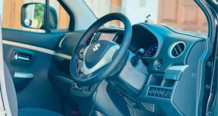 SUZUKI WAGON R 2015
