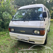 MAZDA BROWNY 1993