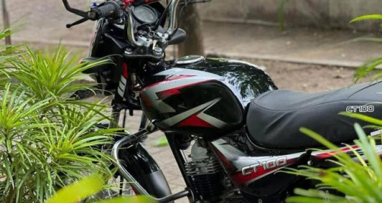 BAJAJ CT100 2006