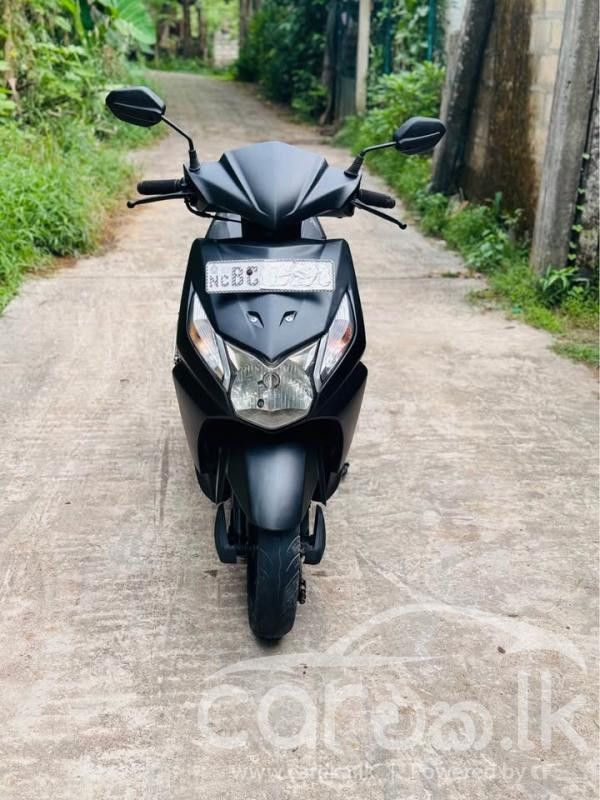 HONDA DIO 2015