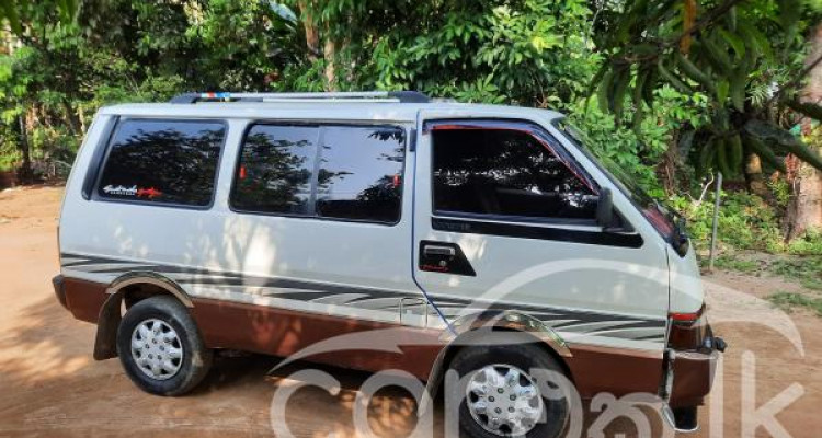 NISSAN VANETTE 1987
