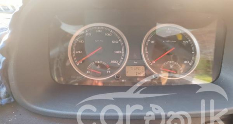 TATA XENON 2006