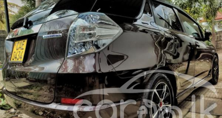 HONDA FIT SHUTTLE 2013