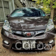 HONDA FIT SHUTTLE 2013