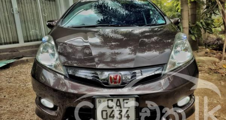 HONDA FIT SHUTTLE 2013