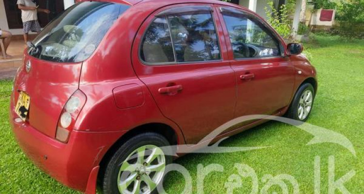 NISSAN MARCH 2004