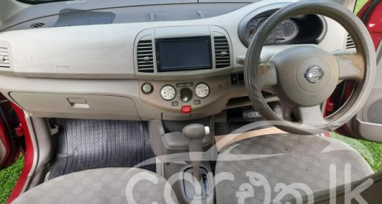 NISSAN MARCH 2004