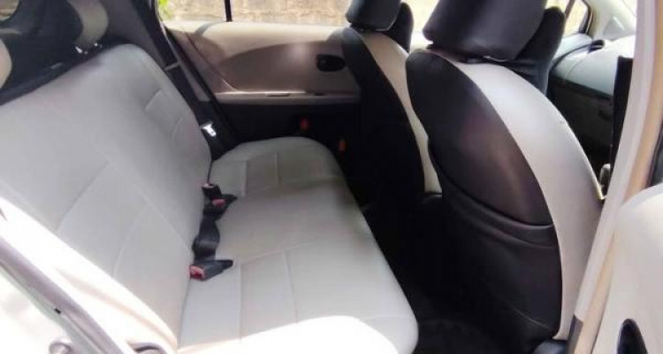 TOYOTA VITZ 2008