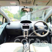 TOYOTA VITZ 2008
