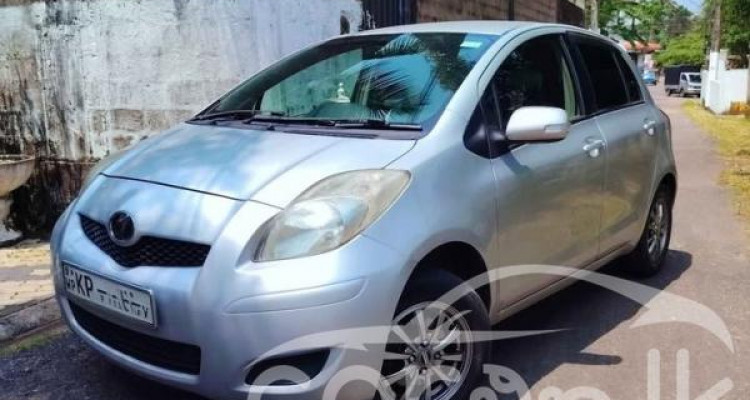 TOYOTA VITZ 2008