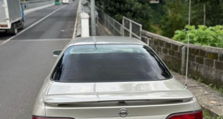 NISSAN PRESEA 2000