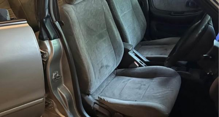 NISSAN PRESEA 2000