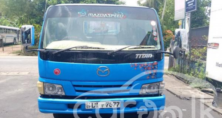 MAZDA TITAN 2002