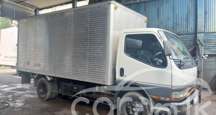 MITSUBISHI CANTER 2001