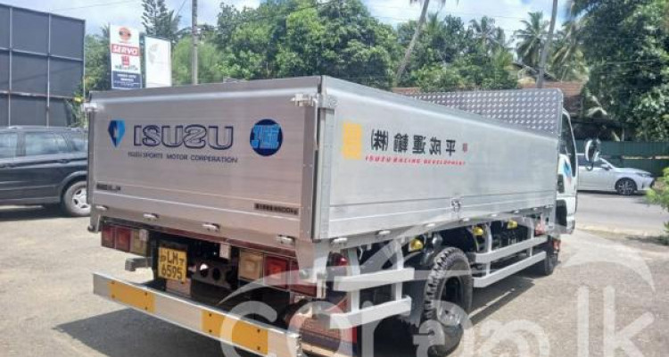 ISUZU ELF 2005