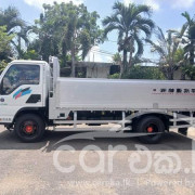 ISUZU ELF 2005