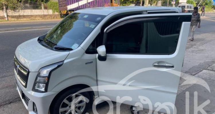 SUZUKI WAGON R STINGRAY 2018