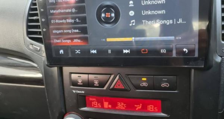 KIA SORENTO 2011