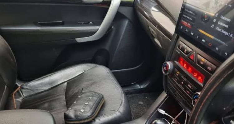 KIA SORENTO 2011