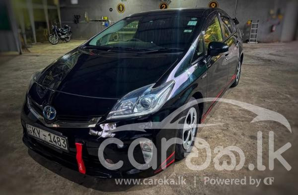 TOYOTA PRIUS 2013
