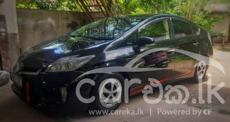 TOYOTA PRIUS 2013