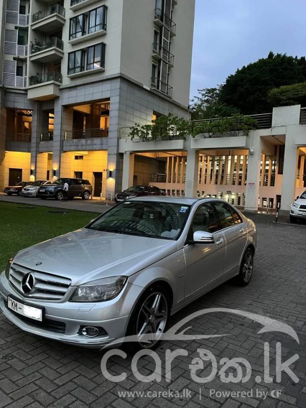 MERCEDES BENZ C180 2010