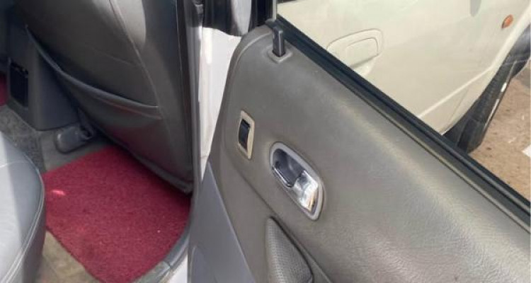 FORD LASER 2000