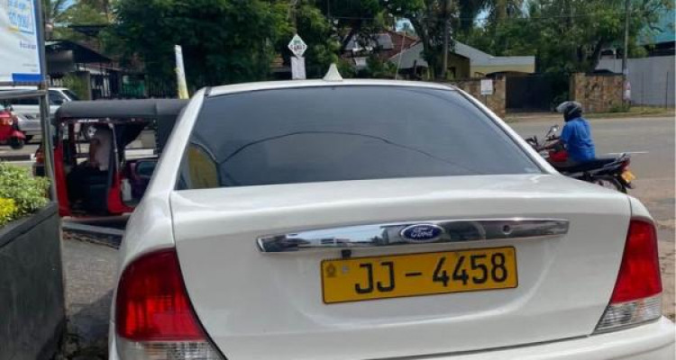 FORD LASER 2000